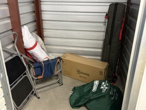 5 x 5 storage unit in Edgewater, NJ