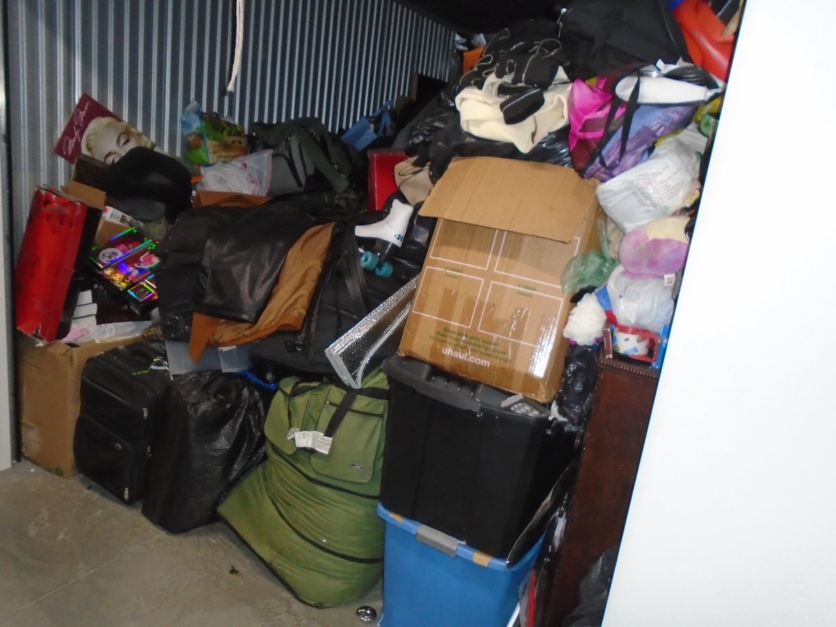 10 x 15 storage unit in Hamden, CT