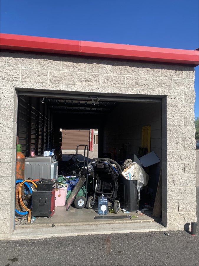 10 x 32 storage unit in Tucson, AZ