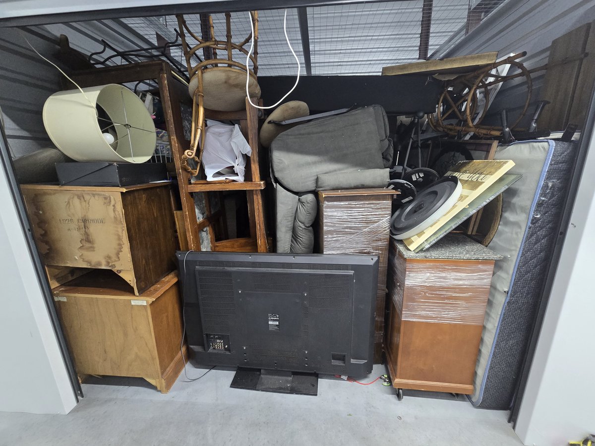 10 x 10 storage unit in South Pasadena, FL