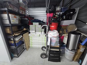 8 x 10 unit in South Pasadena