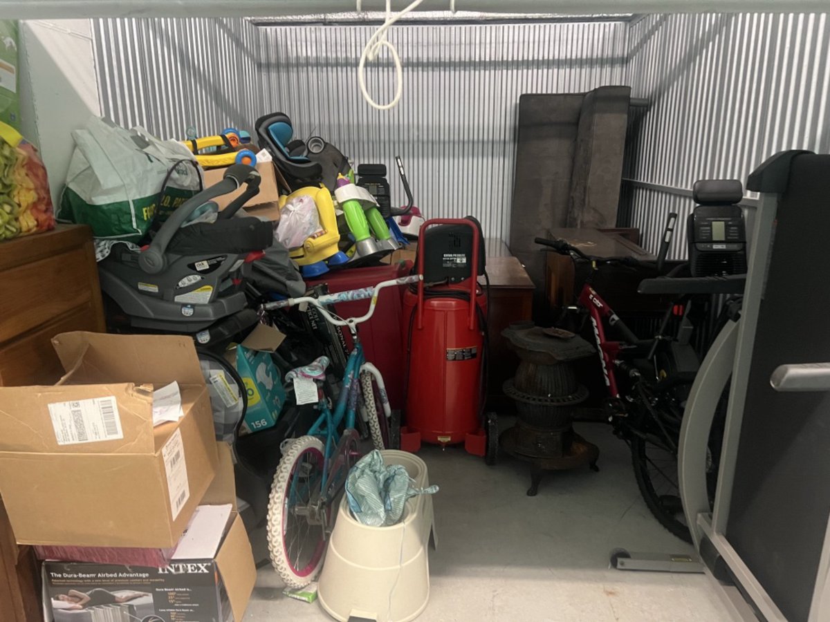 10 x 15 storage unit in Coral Springs, FL