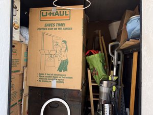 10 x 11 storage unit in Ft Lauderdale, FL
