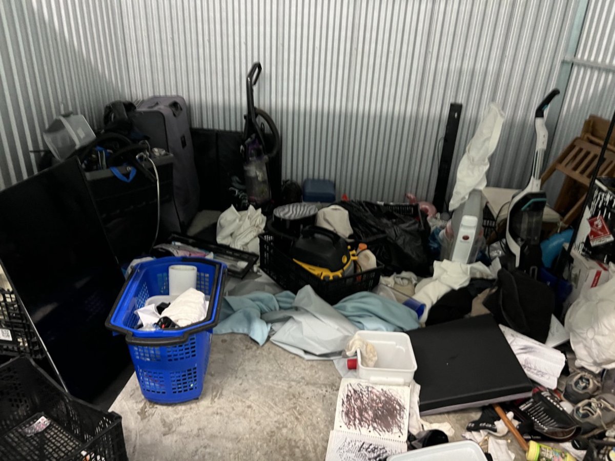 10 x 10 storage unit in Ft Lauderdale, FL