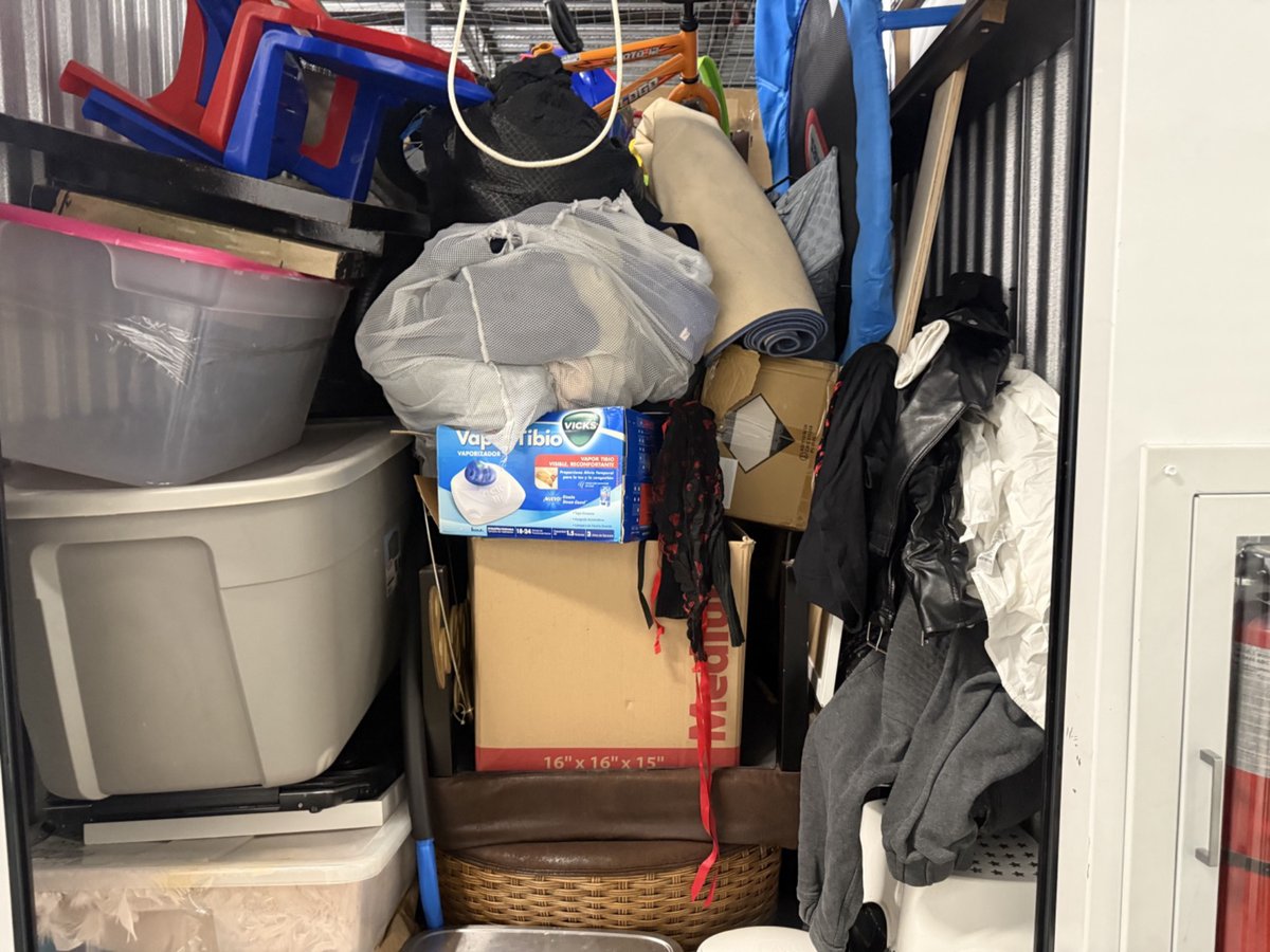 5 x 10 storage unit in Pompano Beach, FL
