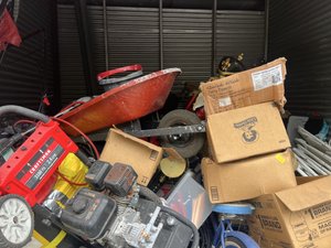 10 x 10 storage unit in No Lauderdale, FL