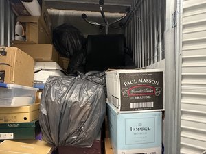 4 x 5 storage unit in Lauderhill, FL