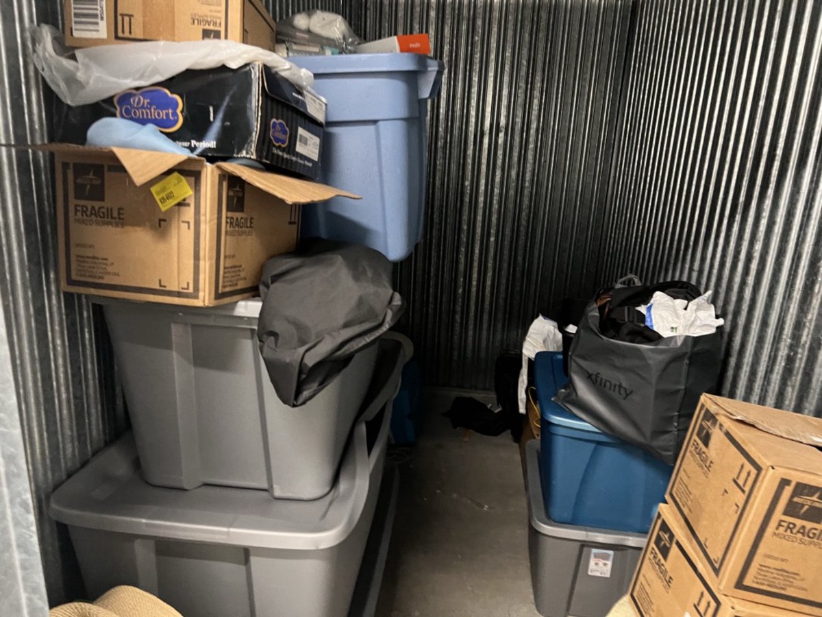 5 x 10 storage unit in Lauderhill, FL