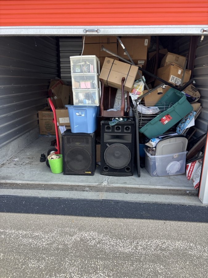 10 x 15 storage unit in New Castle, DE
