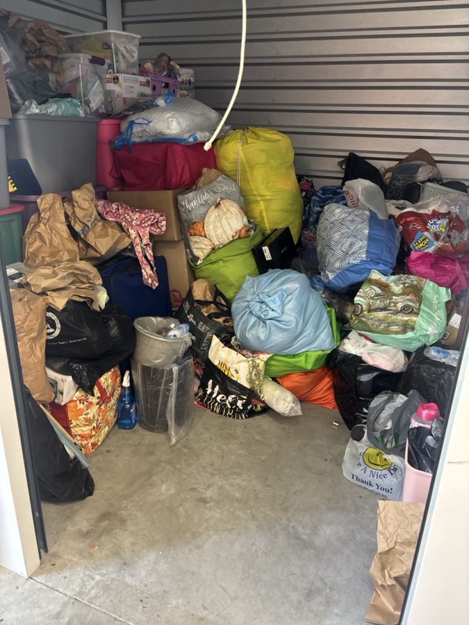 10 x 10 storage unit in New Castle, DE