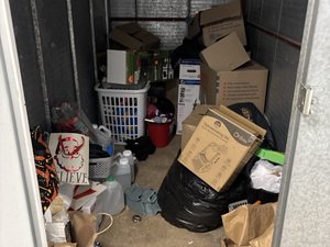 5 x 10 storage unit in Newark, DE