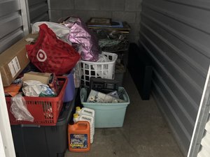 5 x 10 storage unit in Wilmington, DE