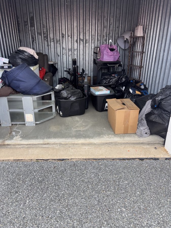 10 x 10 storage unit in Dover, DE