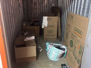 5 x 10 storage unit in Dover, DE