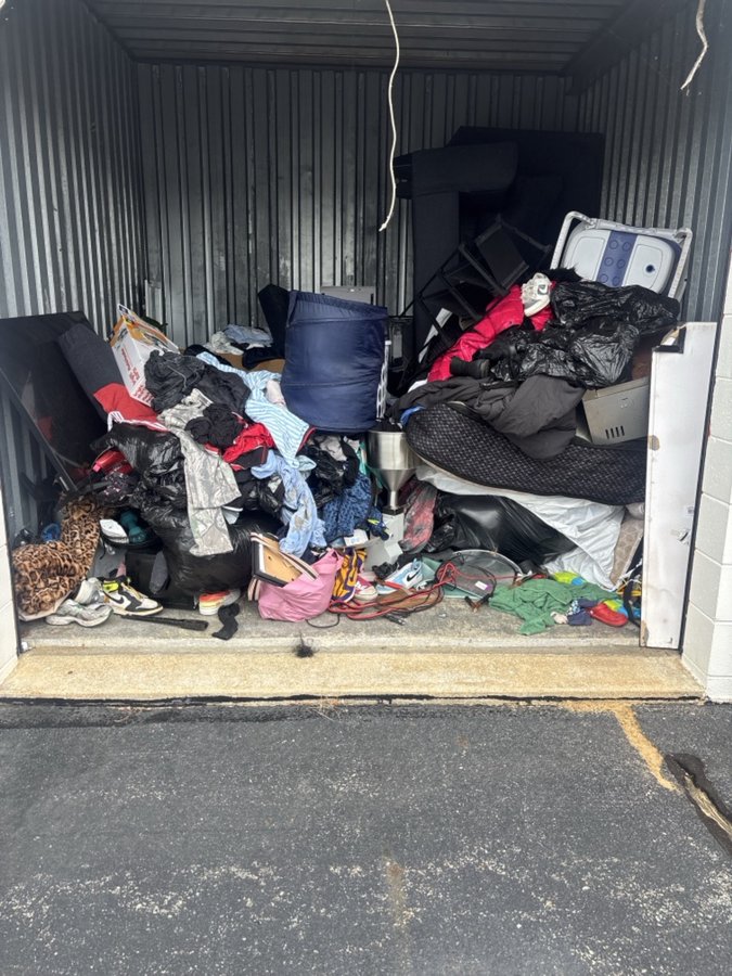 10 x 10 storage unit in Dover, DE