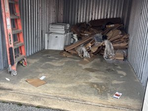 10 x 20 storage unit in Dover, DE
