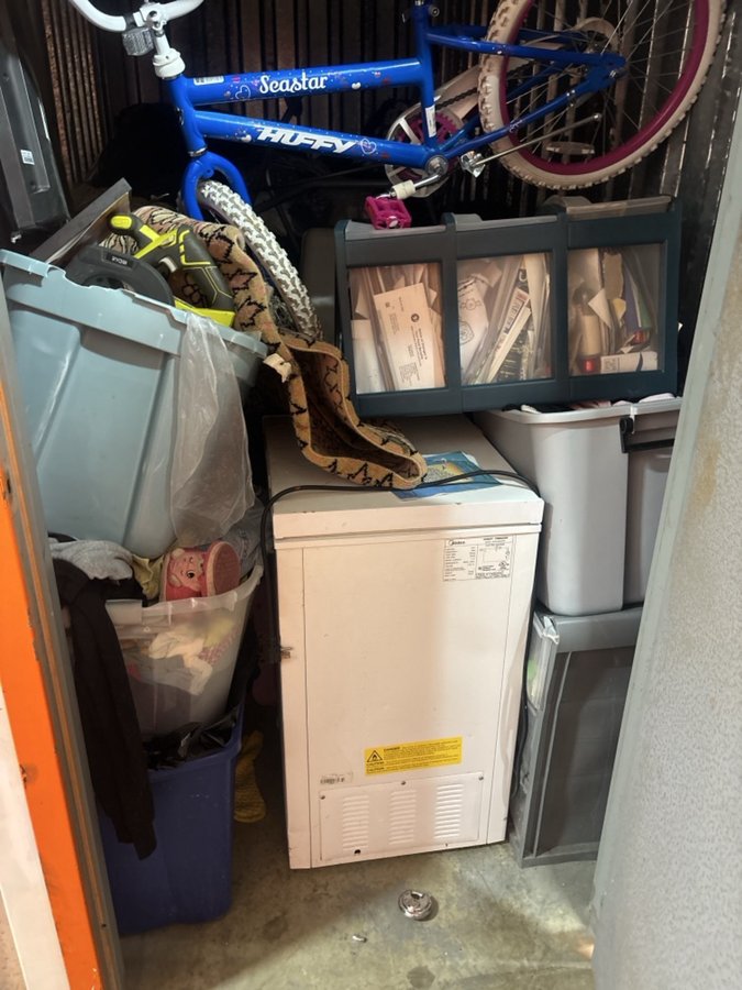5 x 10 storage unit in Dover, DE