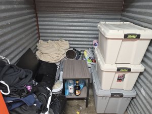 5 x 5 storage unit in Opa-locka, FL