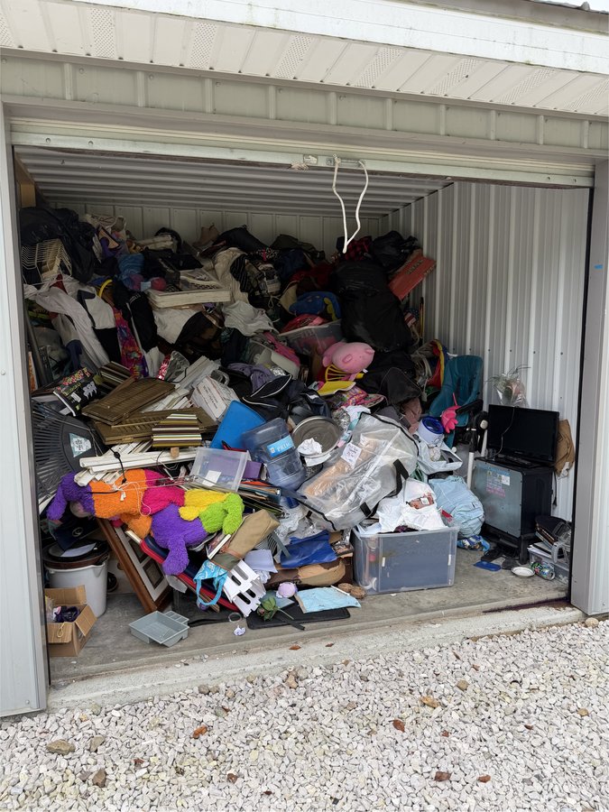 10 x 10 storage unit in Andover, OH