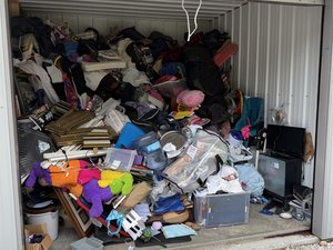 10 x 10 storage unit in Andover, OH