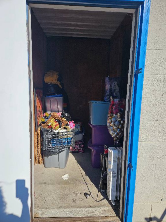5 x 7 storage unit in Clarksville, IN