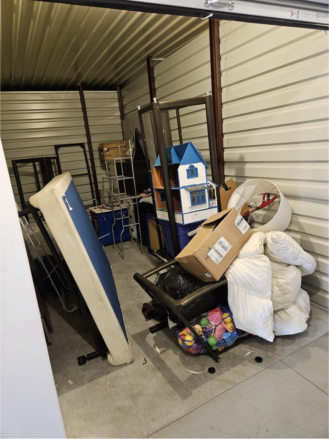 7 x 16 storage unit in Moore, OK