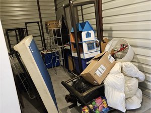 7 x 16 storage unit in Moore, OK