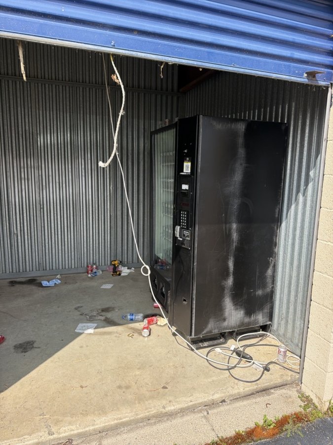 10 x 10 storage unit in Clinton Township, MI