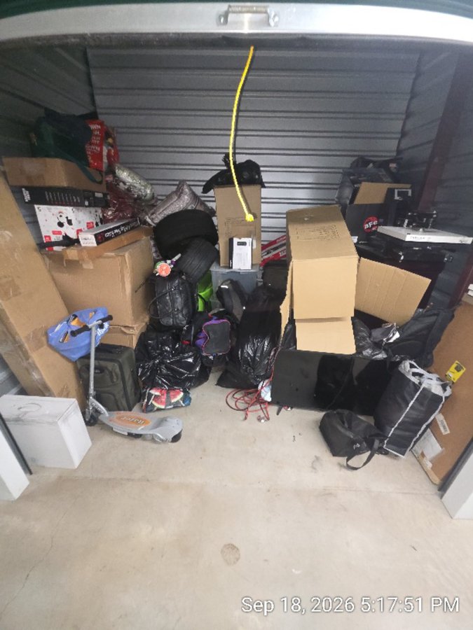 8 x 10 storage unit in Clifton, NJ