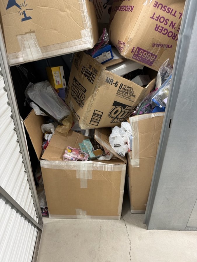 10 x 10 storage unit in Clinton Township, MI