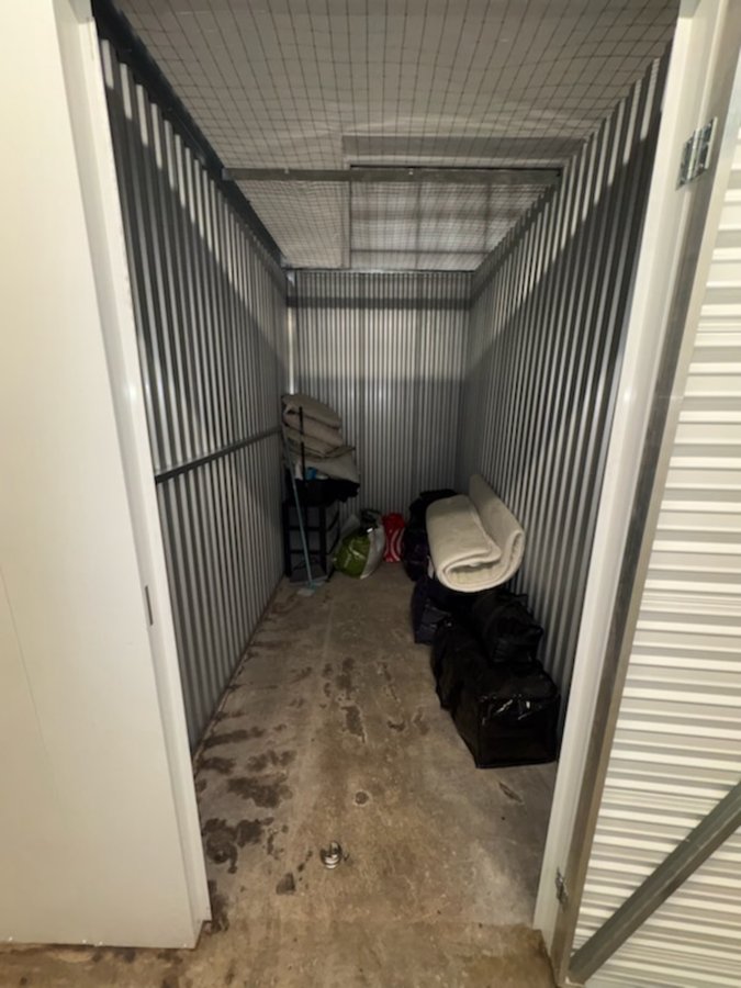5 x 10 storage unit in Washington, DC