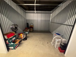 10 x 10 storage unit in Washington, DC