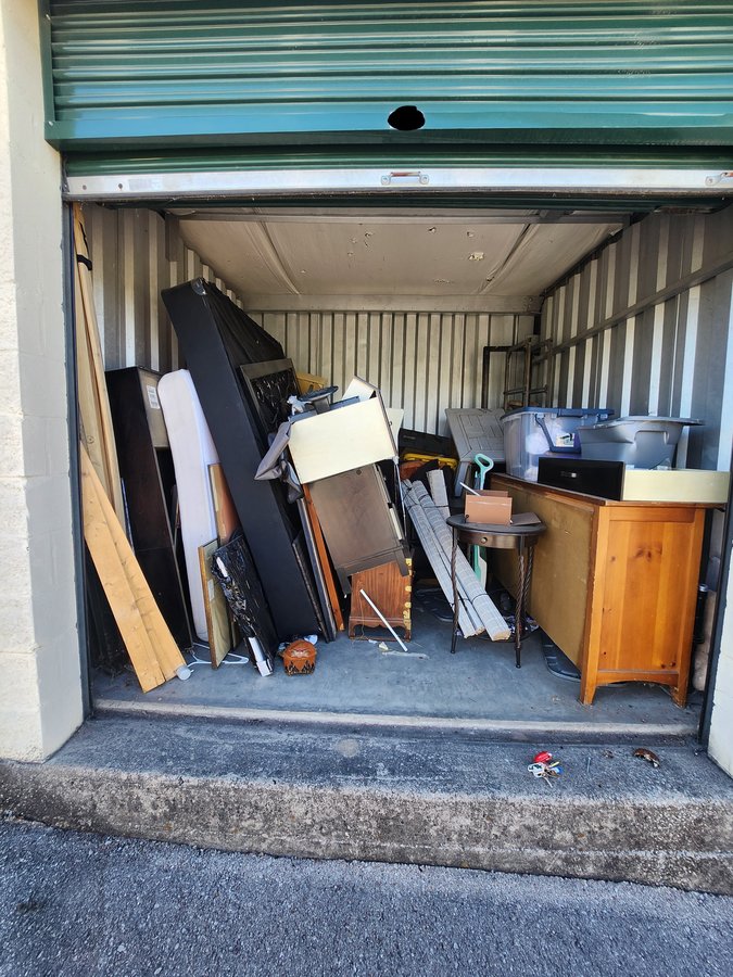 10 x 10 storage unit in Nashville, TN