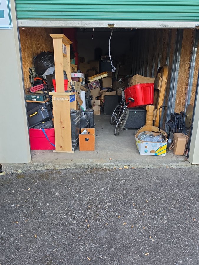 10 x 25 storage unit in Molalla, OR