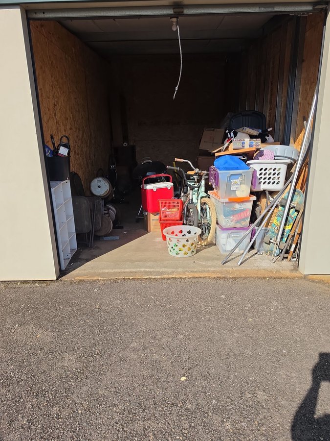 10 x 20 storage unit in Molalla, OR