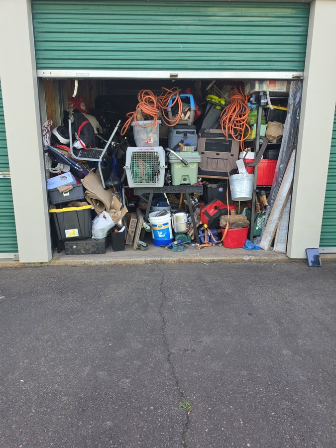 10 x 30 storage unit in Molalla, OR
