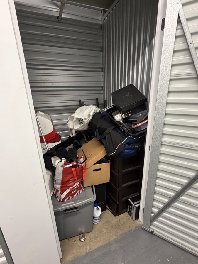 3 x 5 storage unit in Minneapolis, MN