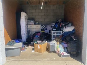 10 x 9 storage unit in Phoenix, AZ