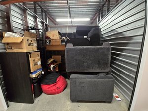 10 x 10 storage unit in Rockville, MD