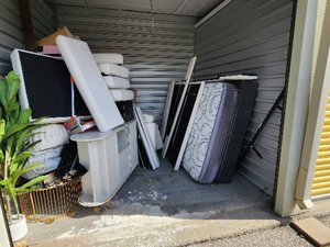 10 x 10 storage unit in Columbus, OH
