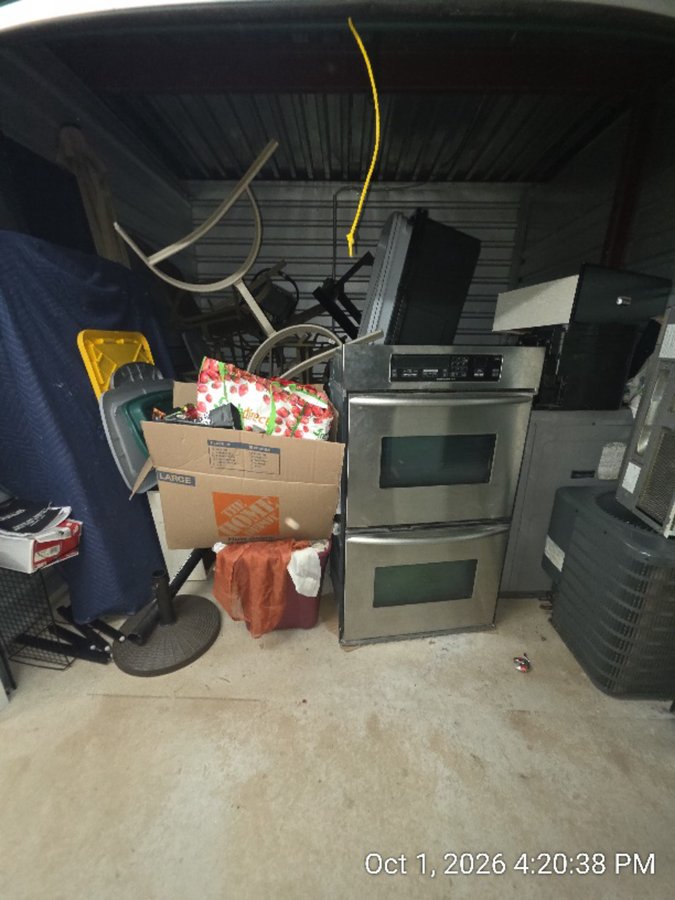 10 x 10 storage unit in Clifton, NJ