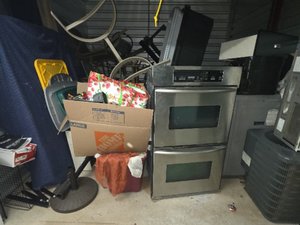 10 x 10 storage unit in Clifton, NJ