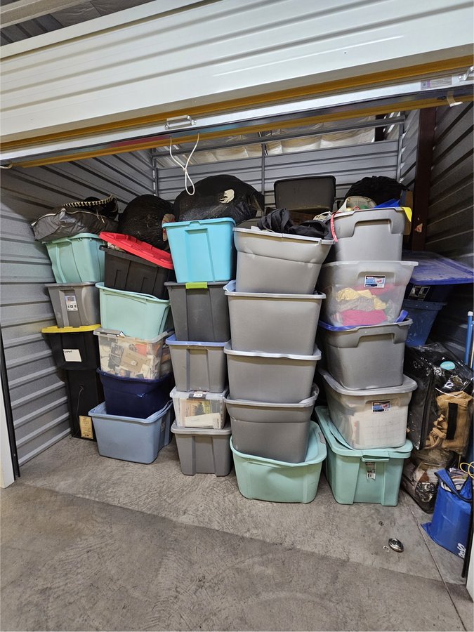 10 x 7 storage unit in Tempe, AZ