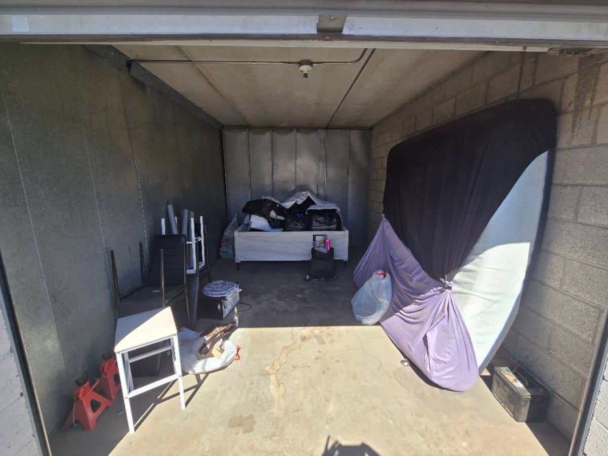 10 x 15 storage unit in Phoenix, AZ