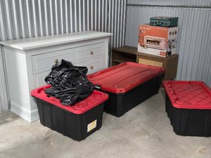 10 x 10 storage unit in Oklahoma City, OK