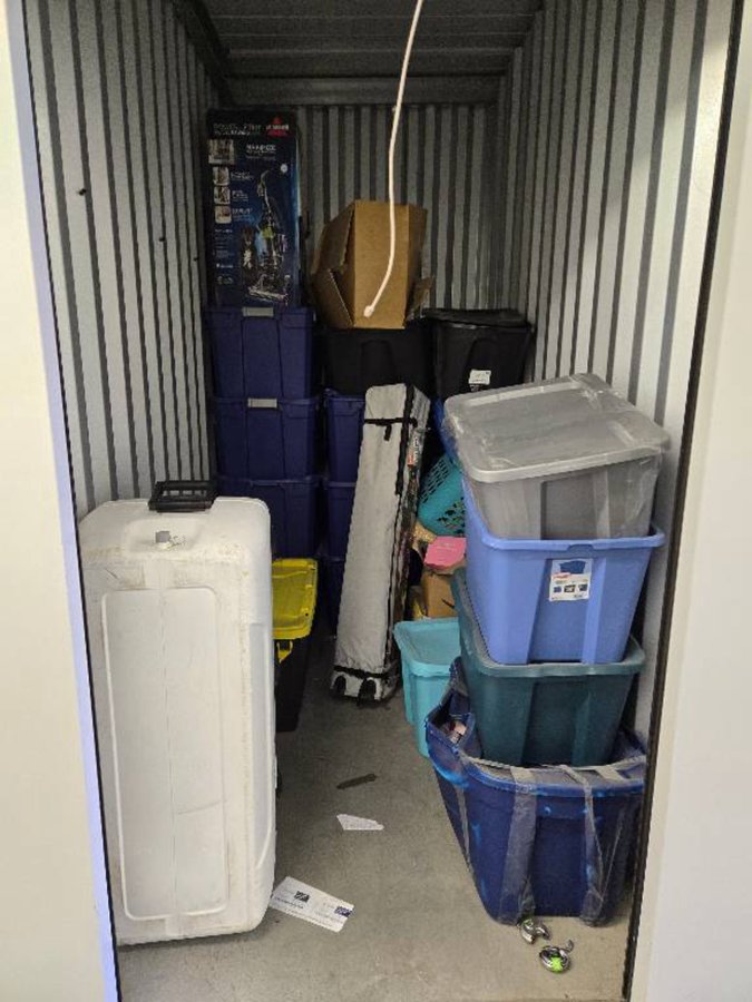 5 x 10 storage unit in Saratoga Springs, UT