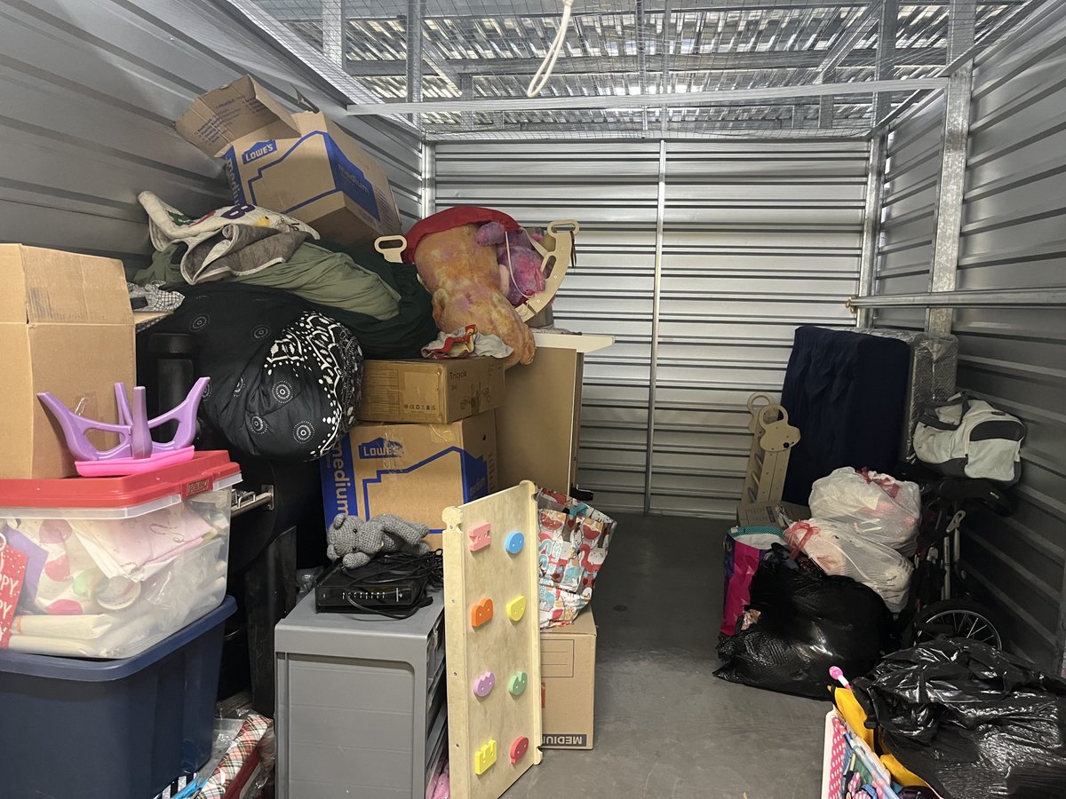 10 x 15 storage unit in Tempe, AZ