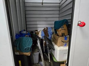 5 x 5 storage unit in Hilo, HI