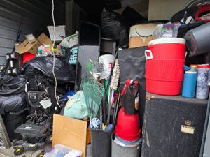 10 x 19 storage unit in Hilo, HI