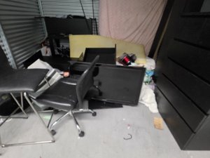 10 x 10 storage unit in Miami Gardens, FL